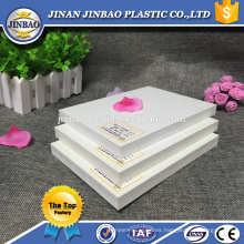 Jinbao 12 15 18 mm pvc forex celuka bordo 4&#39;x8 &#39;0.5 densidad